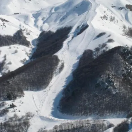 Limone 1400 Sulle Piste. Cond.cabanaira Limone Piemonte